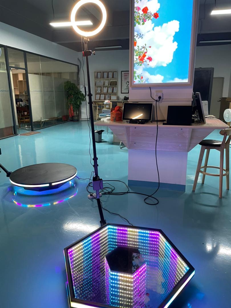 Rotating 3D Holographic Display Otomatis 360 Degele Selfie Photo Booth